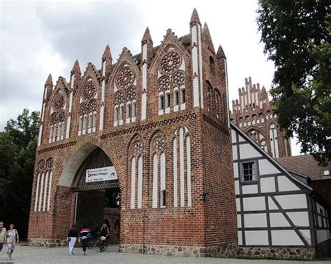 monuments in neubrandenburg.